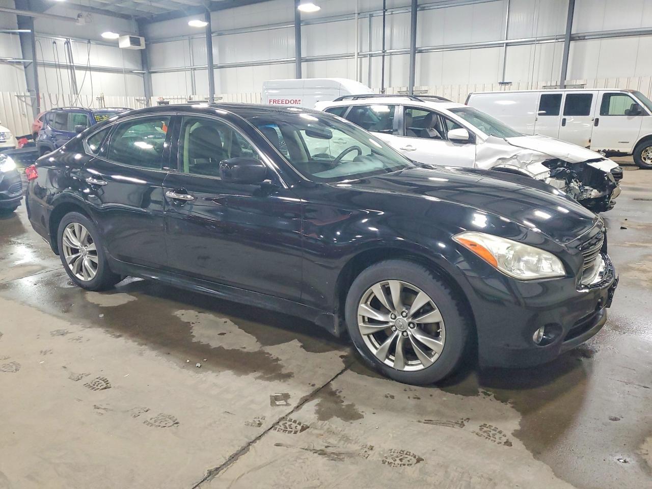 2013 Infiniti M37 X - Фото 4