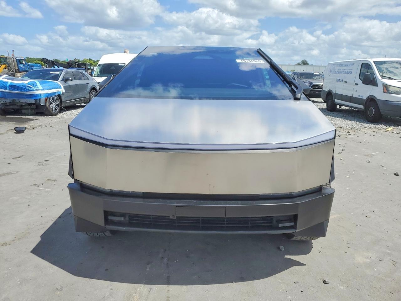 2024 Tesla Cybertruck - Image 5