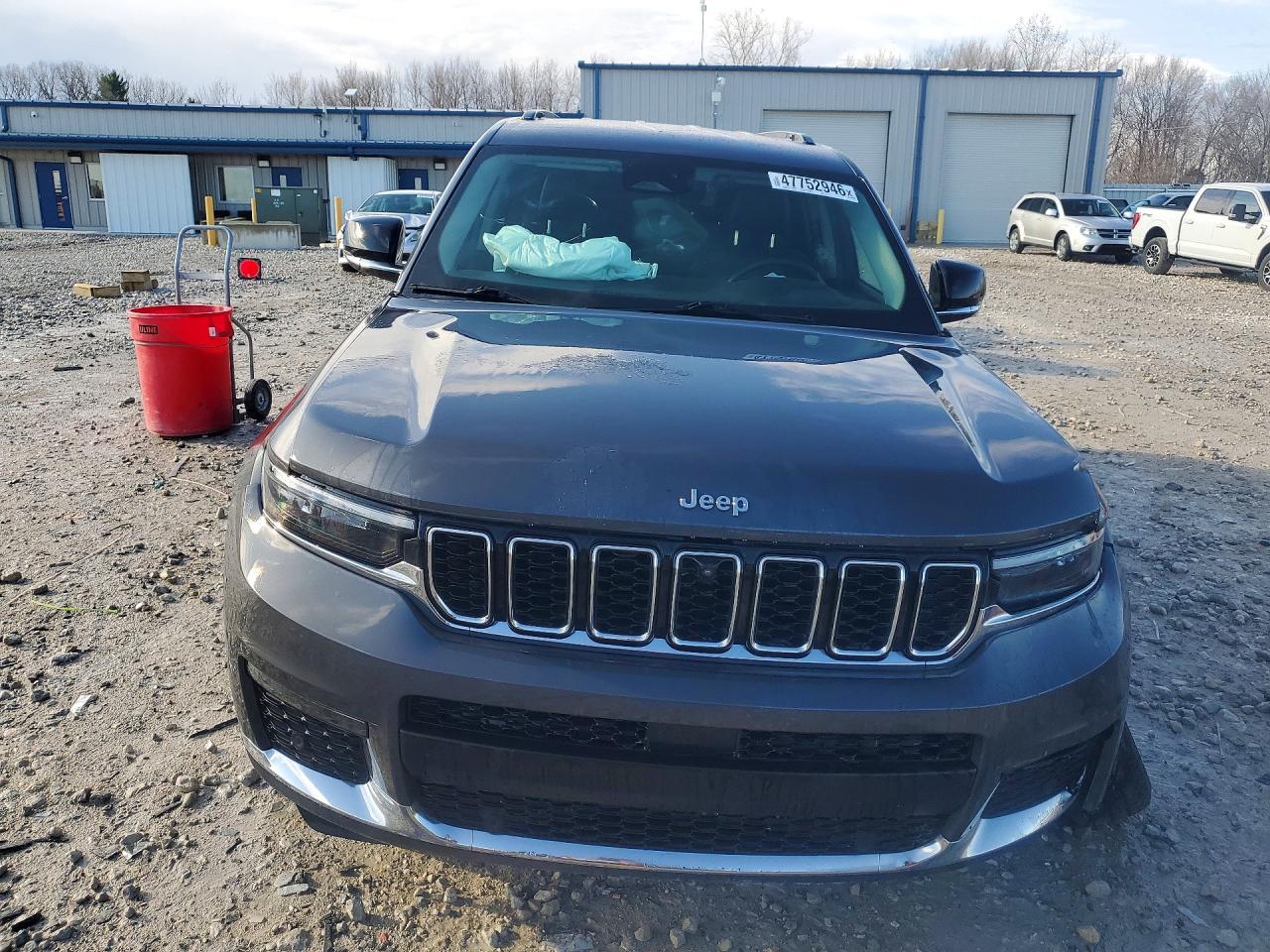 2023 Jeep Grand Cherokee L Limited - Image 5