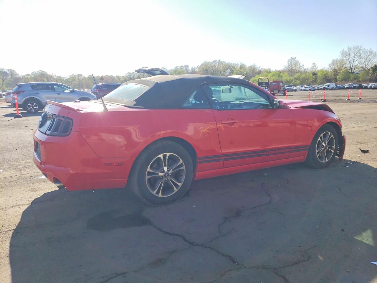 2014 Ford Mustang - Фото 3