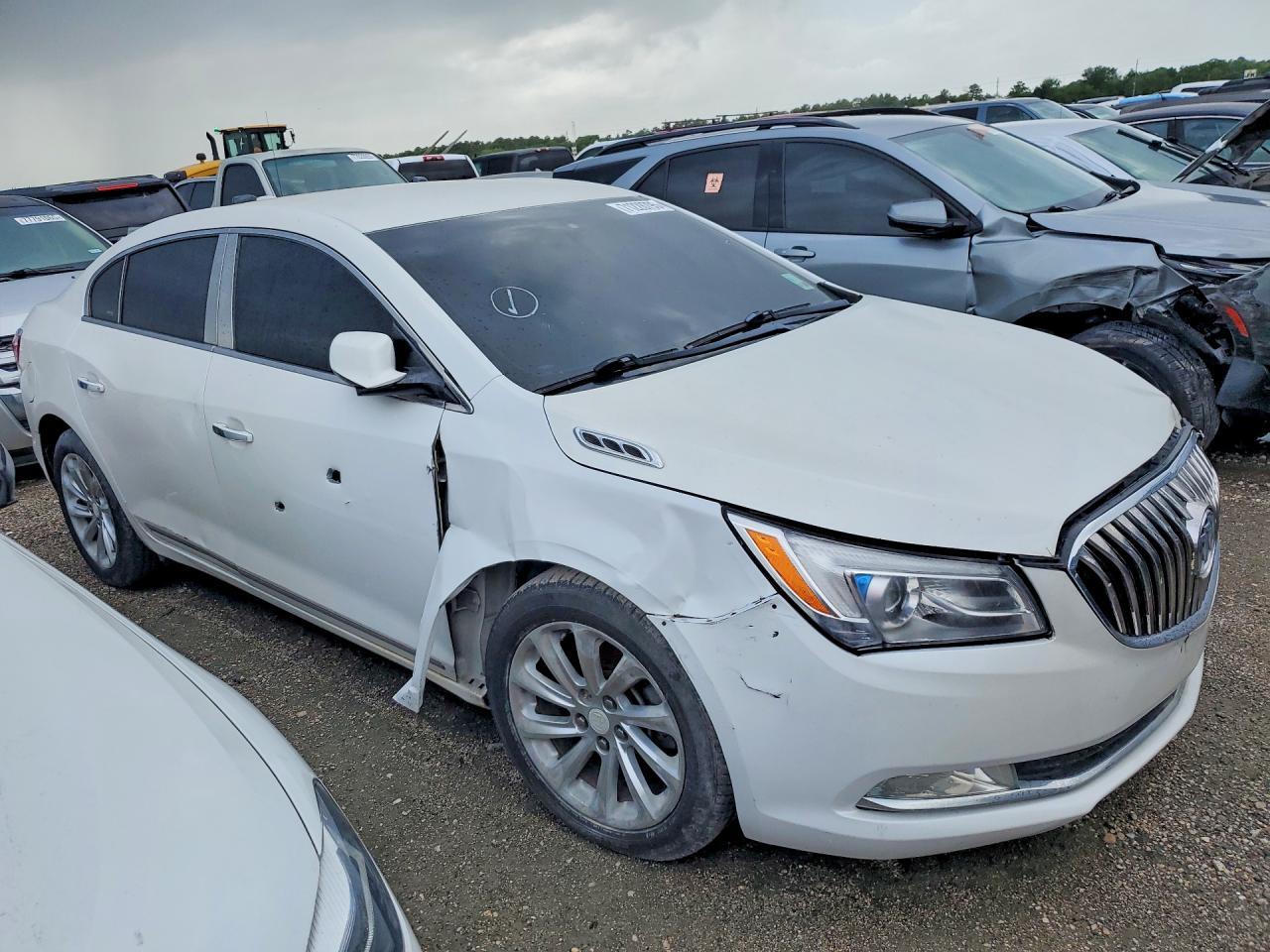 2015 Buick Lacrosse - Image 6