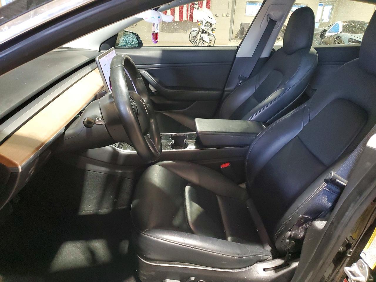 2018 Tesla Model 3 - Фото 7