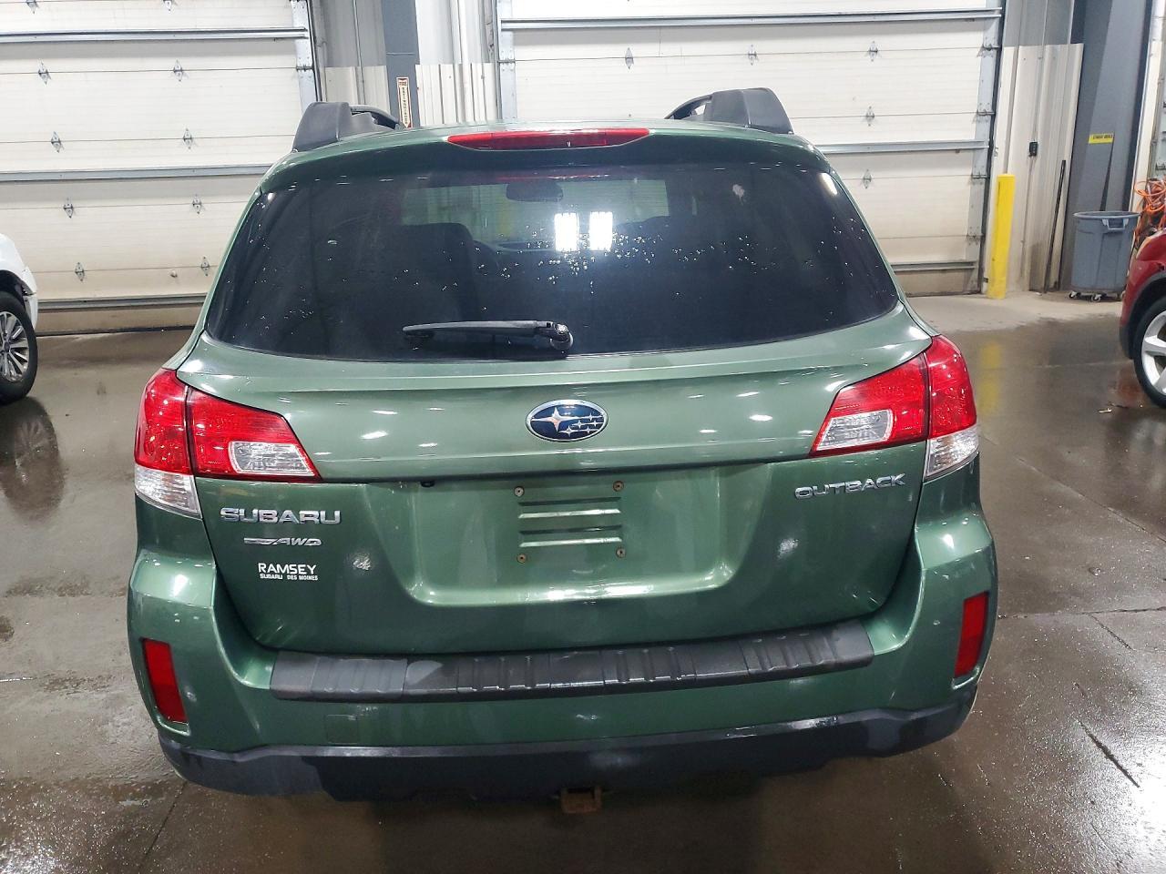 2012 Subaru Outback 2.5I Premium - Image 6