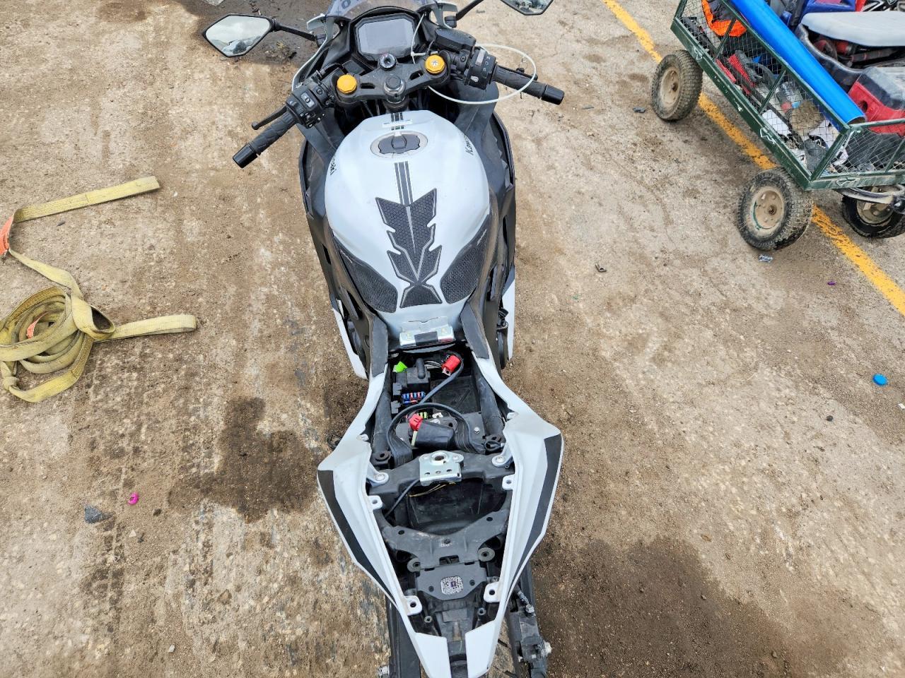 2025 Kawasaki Zx400 S - Фото 6