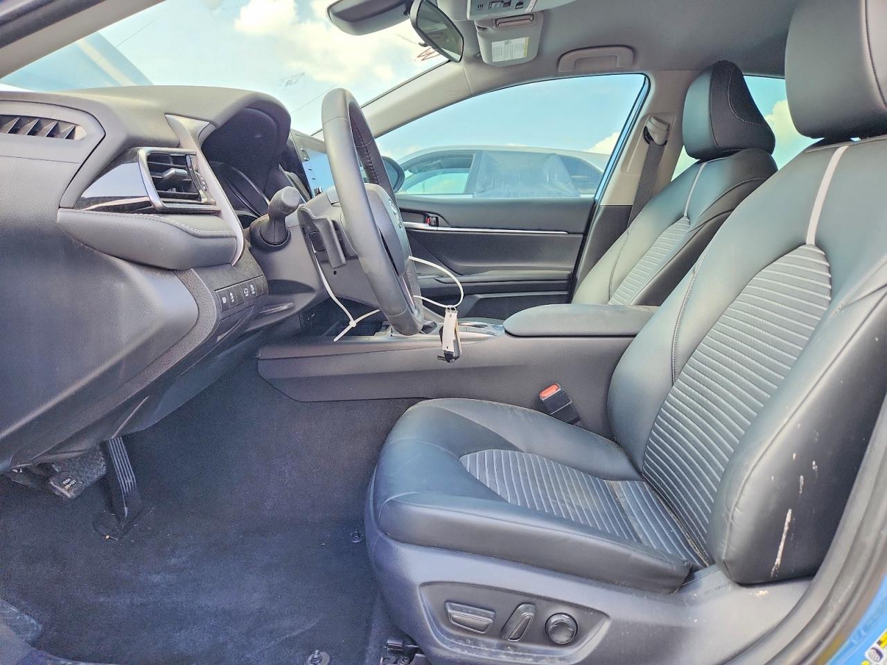 2023 Toyota Camry Se - Фото 7