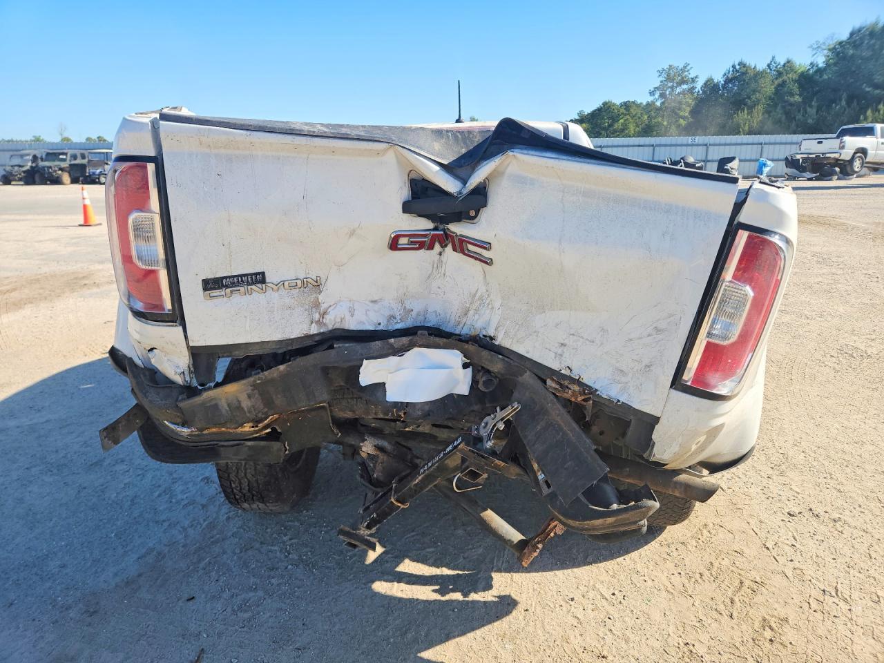 2018 GMC Canyon - Фото 6