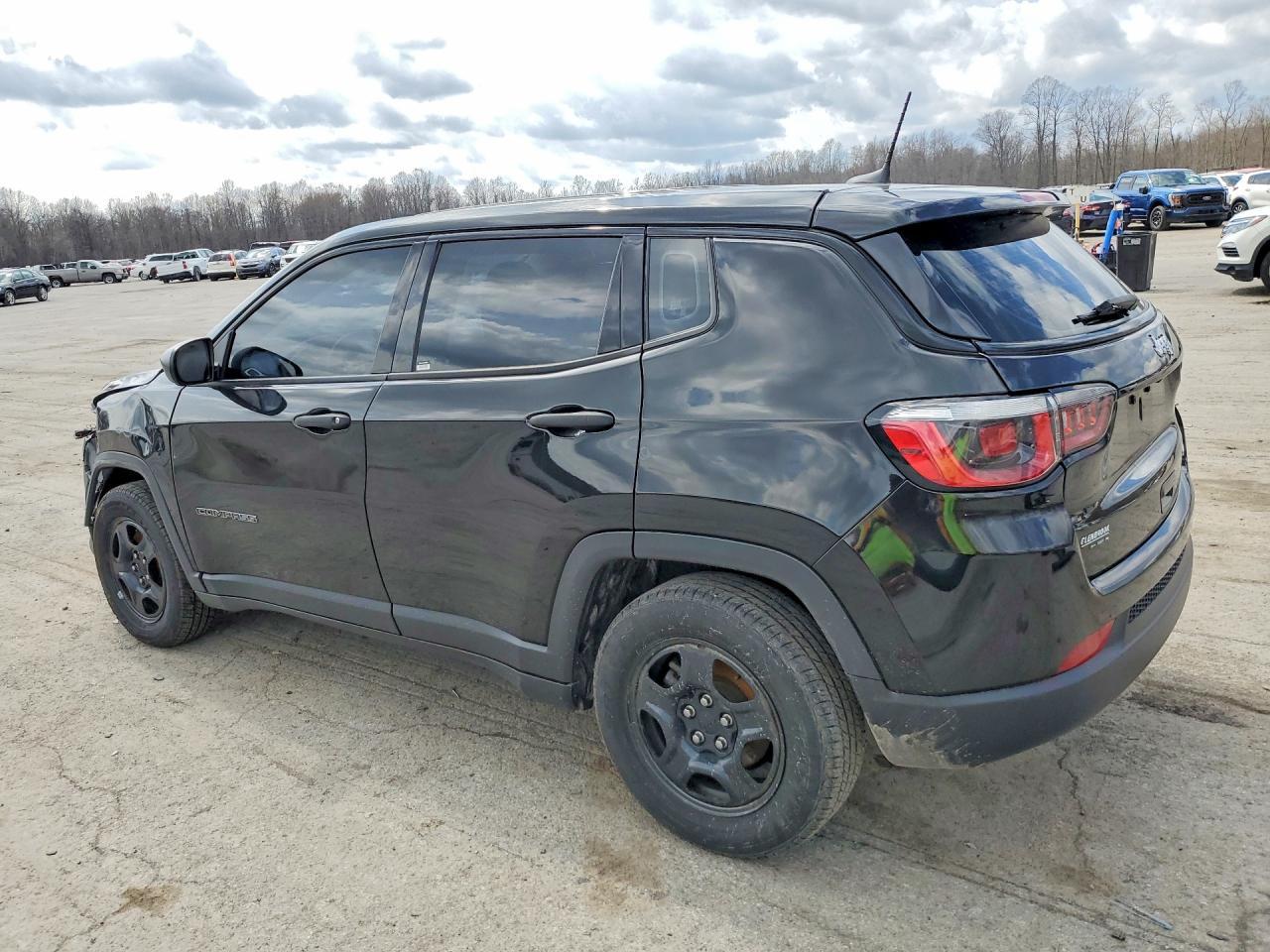 2019 Jeep Compass Sport - Image 2