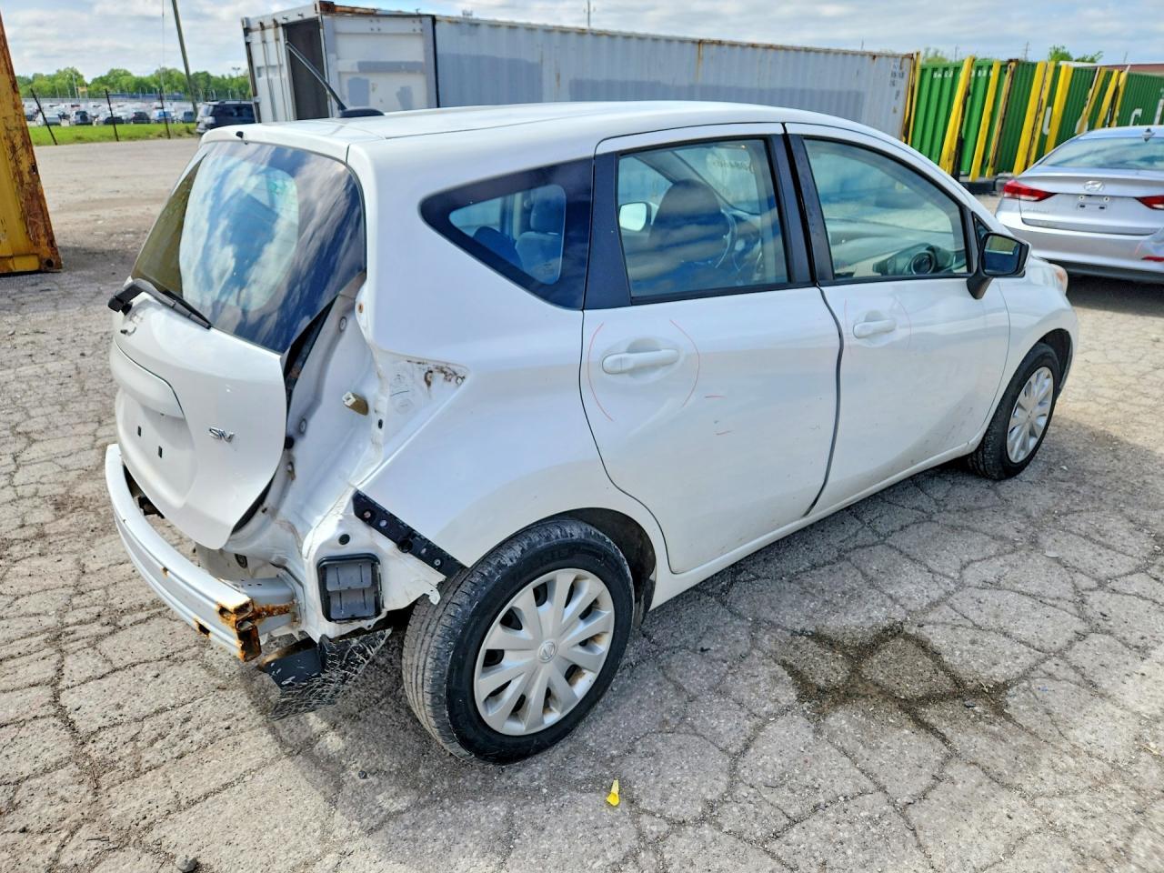2017 Nissan Versa Note S Plus - Фото 3