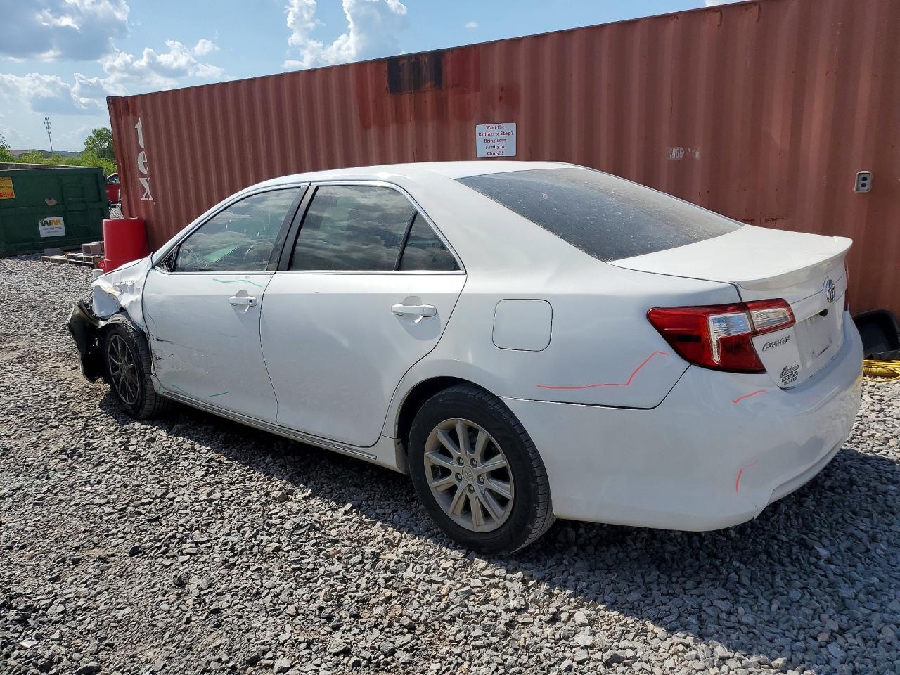 2012 Toyota Camry Le - Фото 2