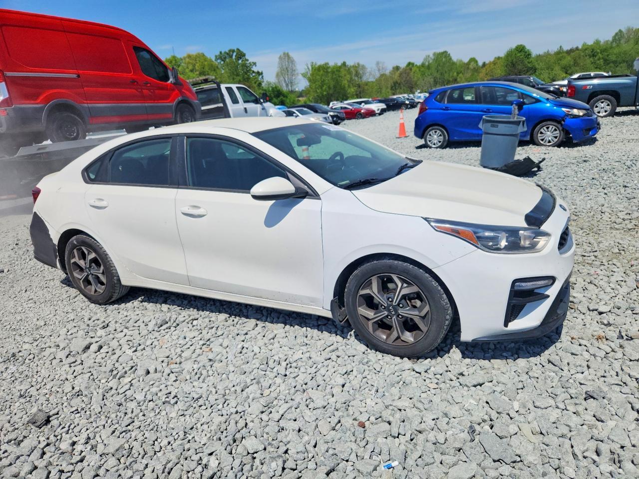 2020 Kia Forte Lxs - Image 4