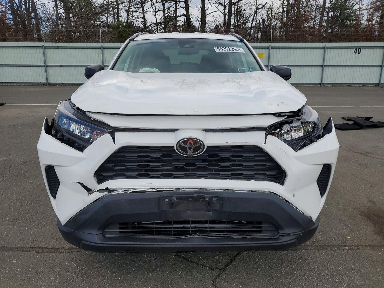 2020 Toyota Rav4 Le - Image 5