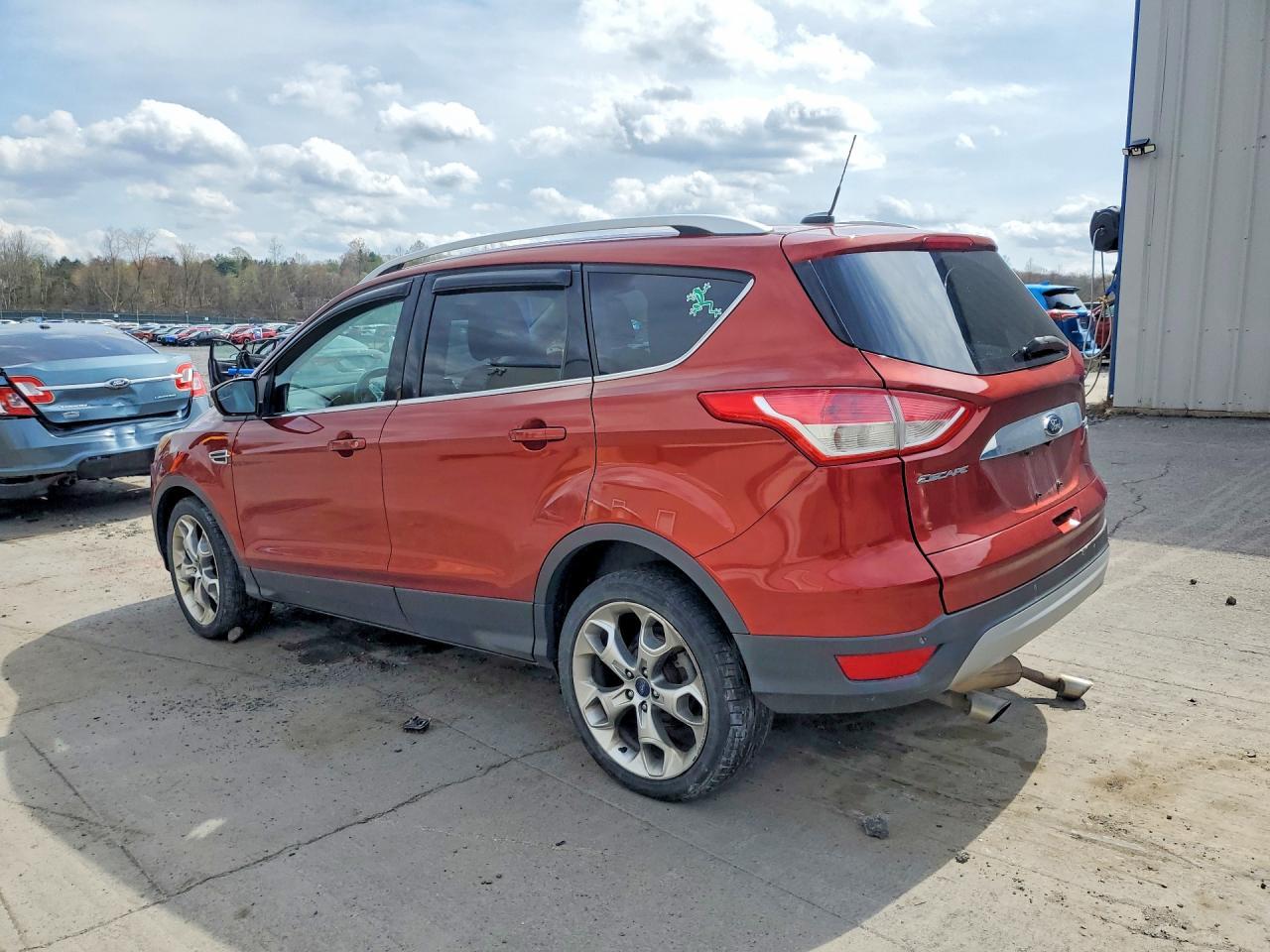 2014 Ford Escape Titanium - Фото 2