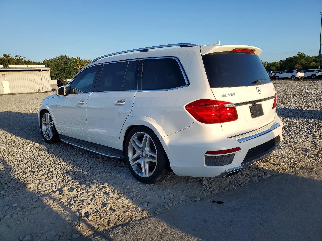 2015 Mercedes-Benz Gl 550 4Matic - Фото 2