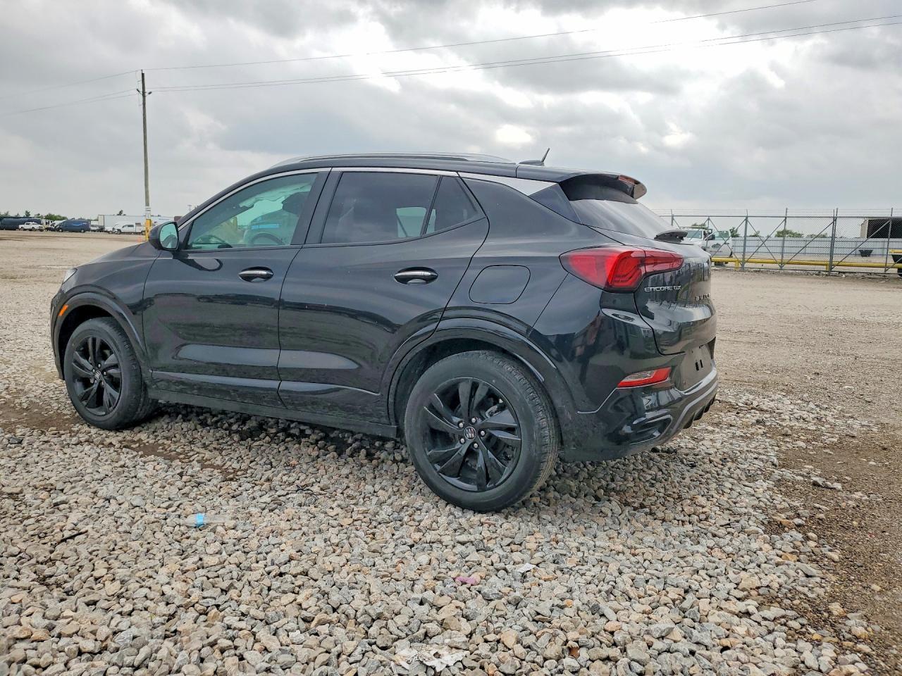 2024 Buick Encore Gx Avenir - Image 2