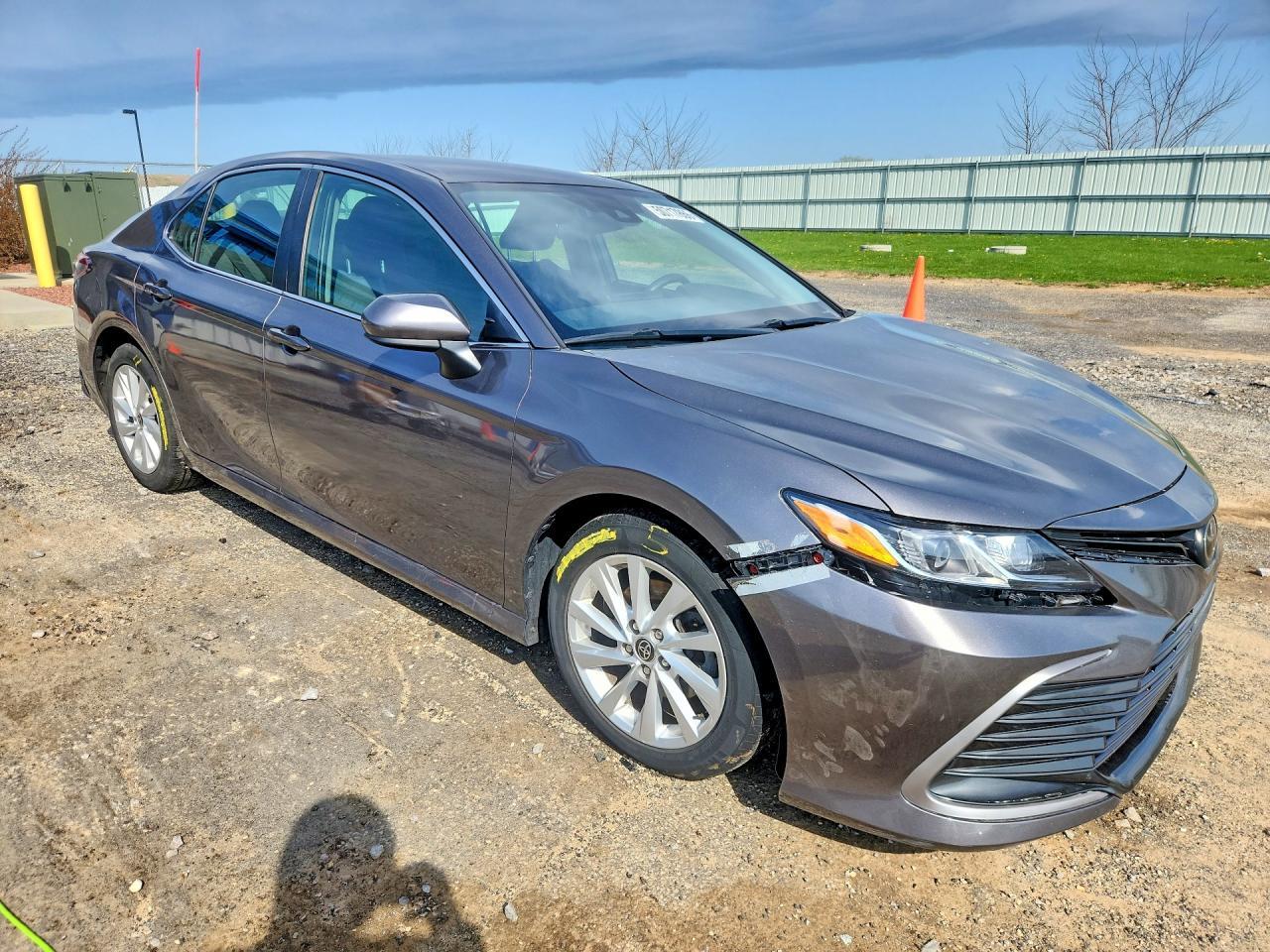 2021 Toyota Camry Le - Image 4