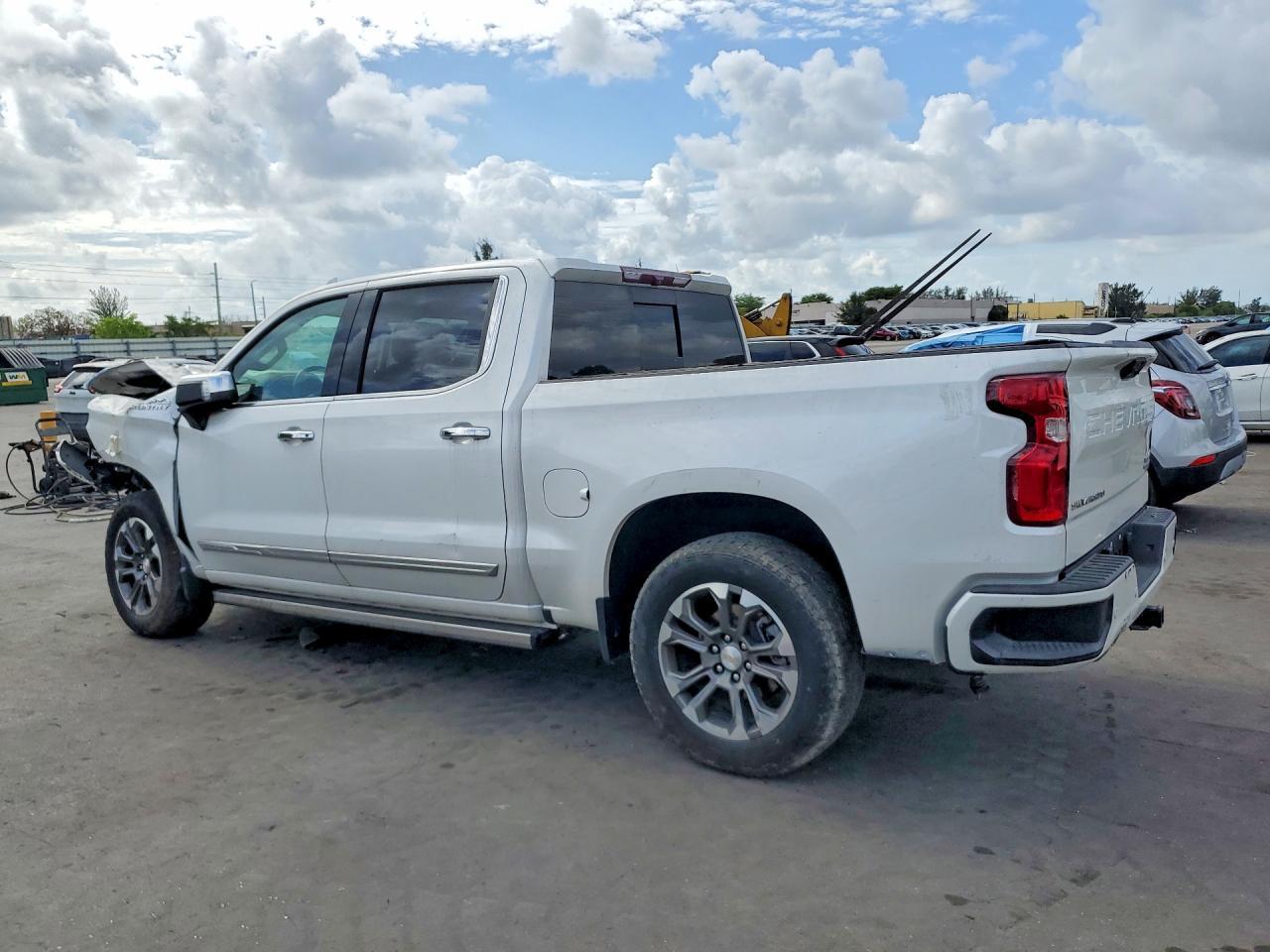 2023 Chevrolet Silverado K1500 High Country - Image 2