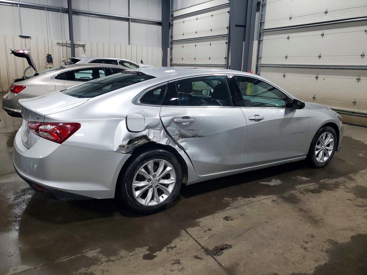 2021 Chevrolet Malibu Lt - Фото 3