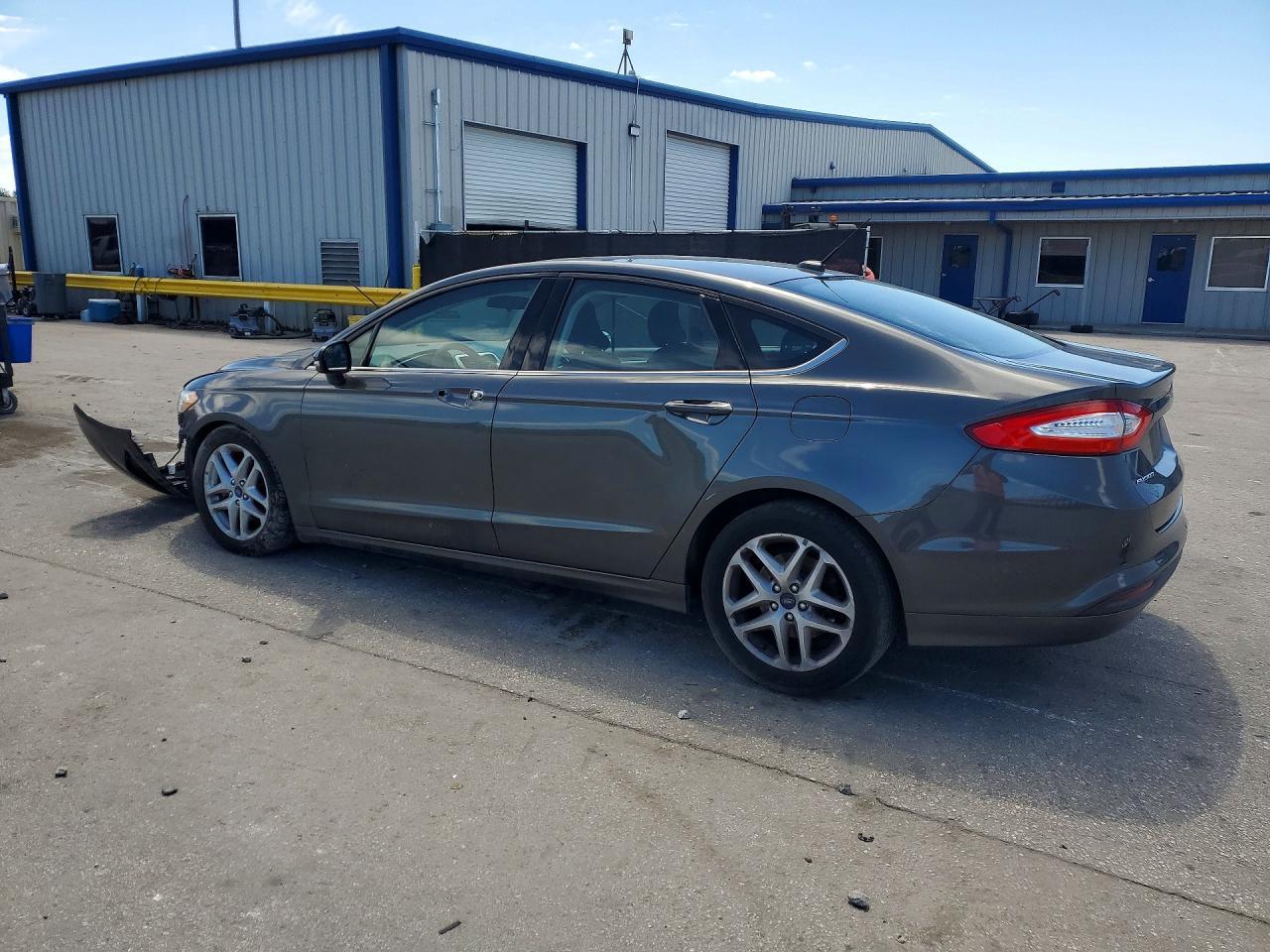 2015 Ford Fusion Se - Фото 2