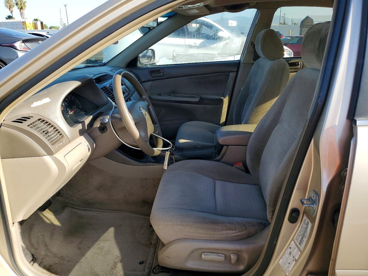 2002 Toyota Camry Le - Фото 7