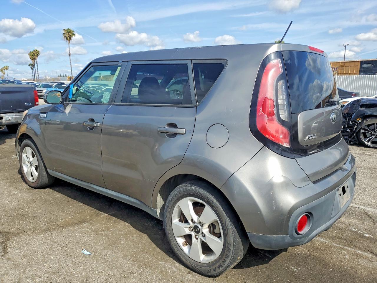 2018 Kia Soul Base - Фото 2