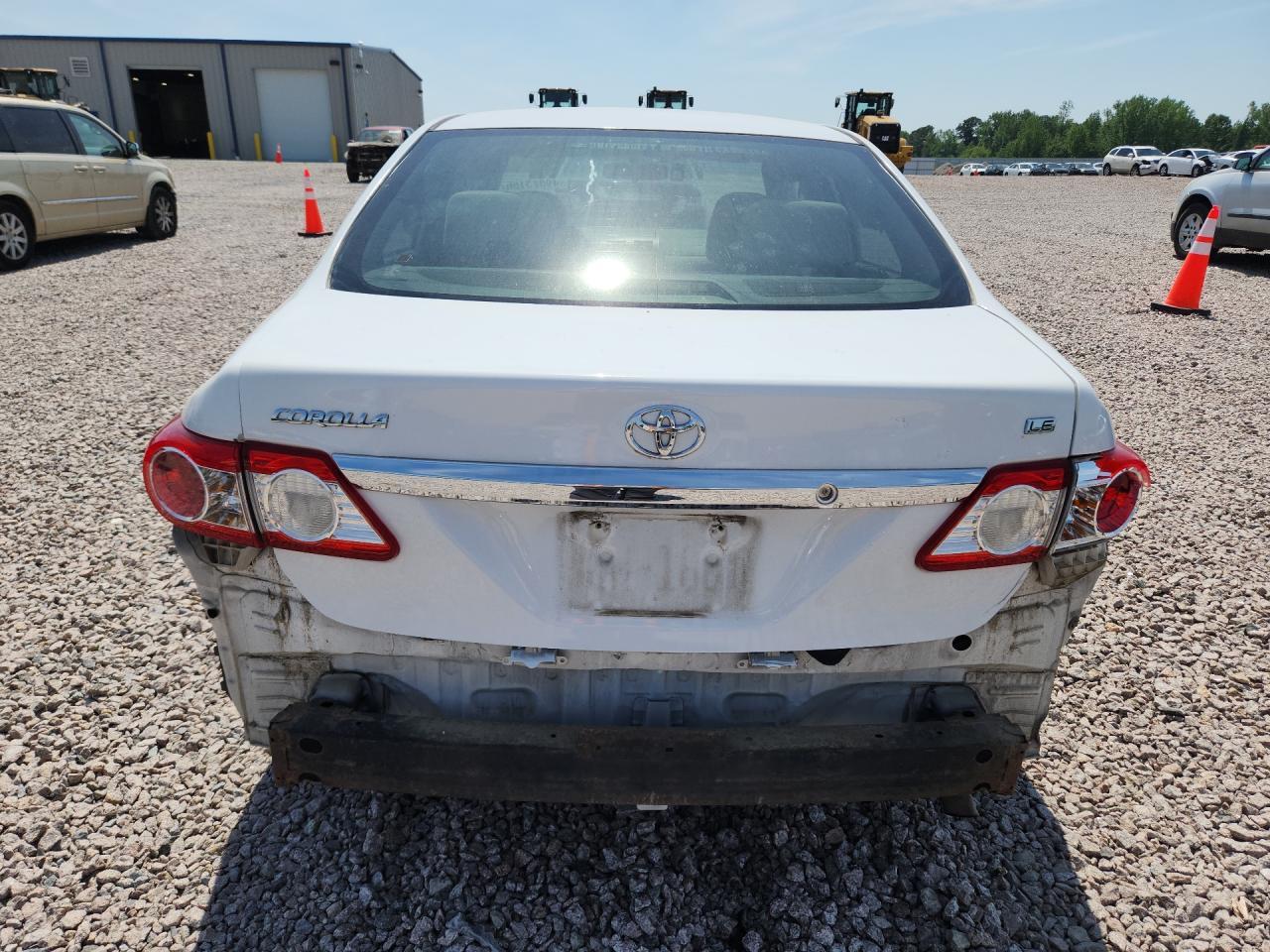 2011 Toyota Corolla Le - Фото 6