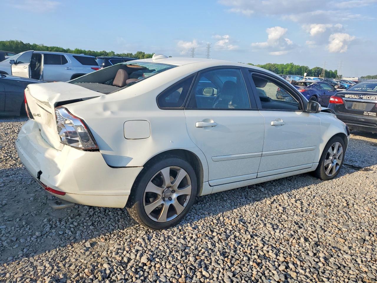 2011 Volvo S40 T5 - Фото 3