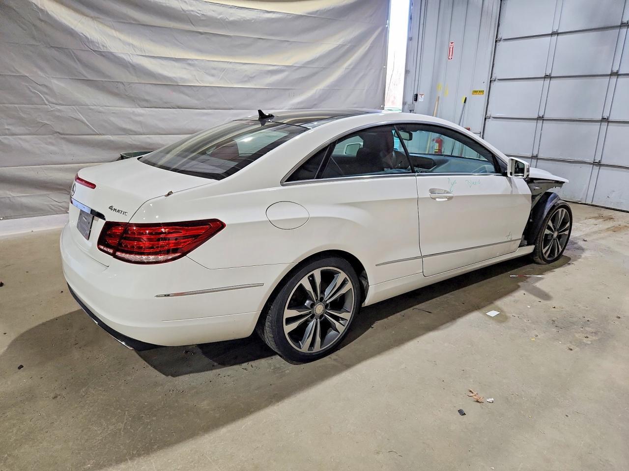 2016 Mercedes-Benz E 400 4Matic - Фото 3