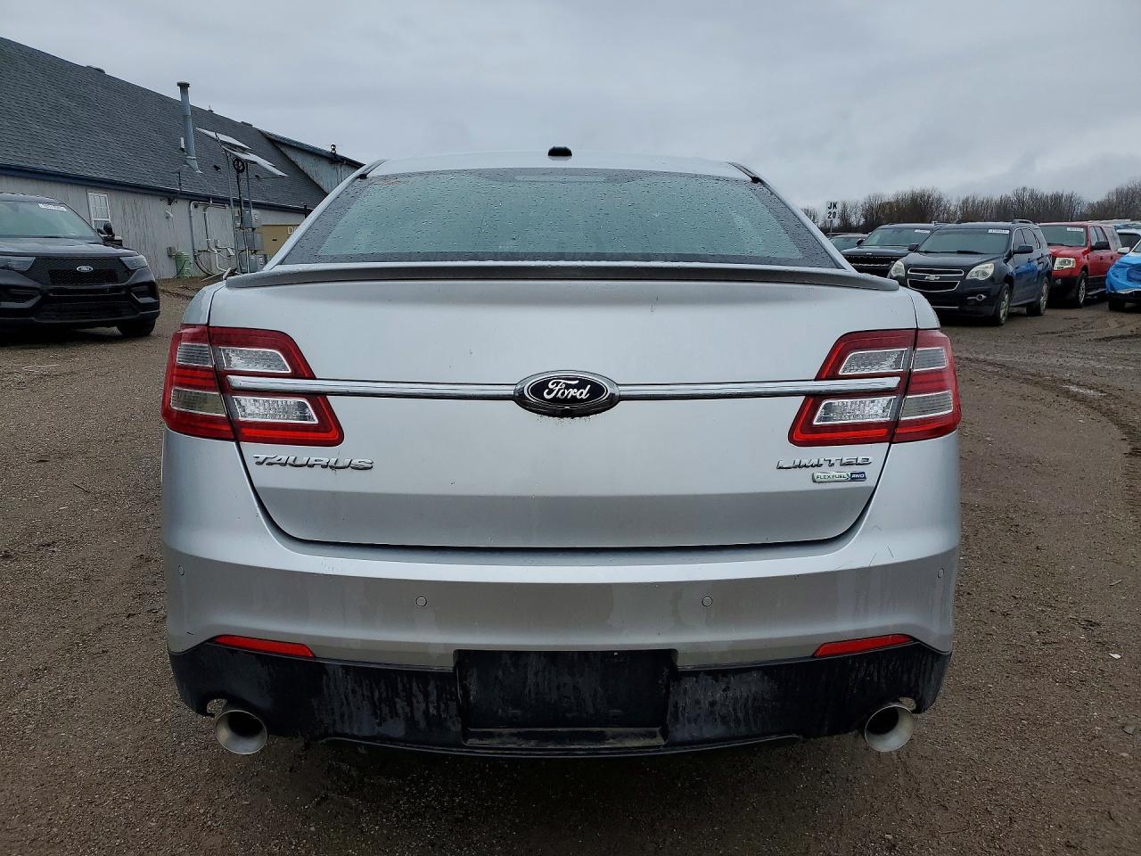 2017 Ford Taurus Limited - Фото 6