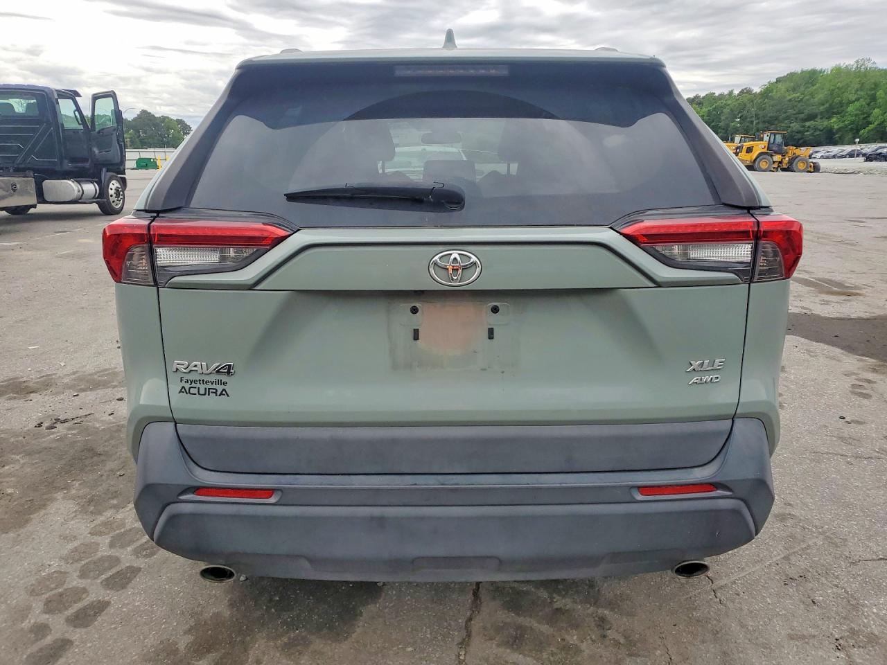 2020 Toyota Rav4 Xle Premium - Image 6