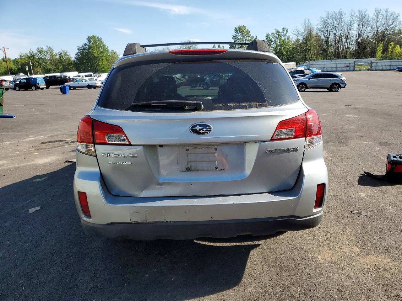 2013 Subaru Outback 2.5I Premium - Фото 6