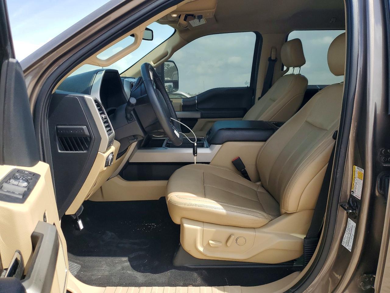 2020 Ford F250 Super Duty - Фото 7