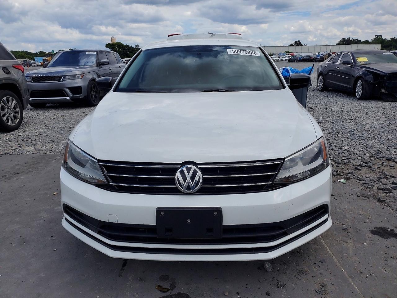 2016 Volkswagen Jetta S - Image 5