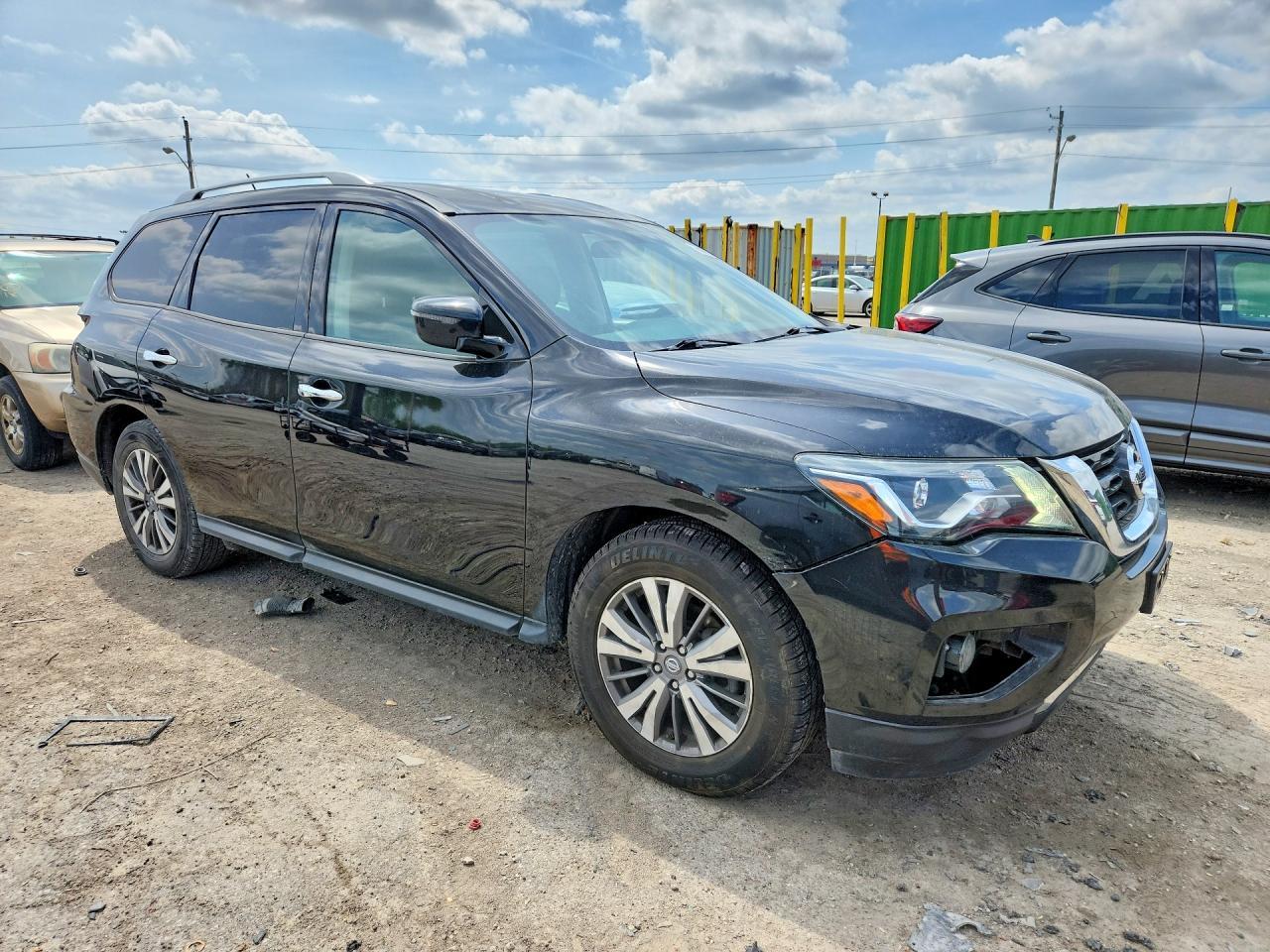 2018 Nissan Pathfinder S - Фото 4