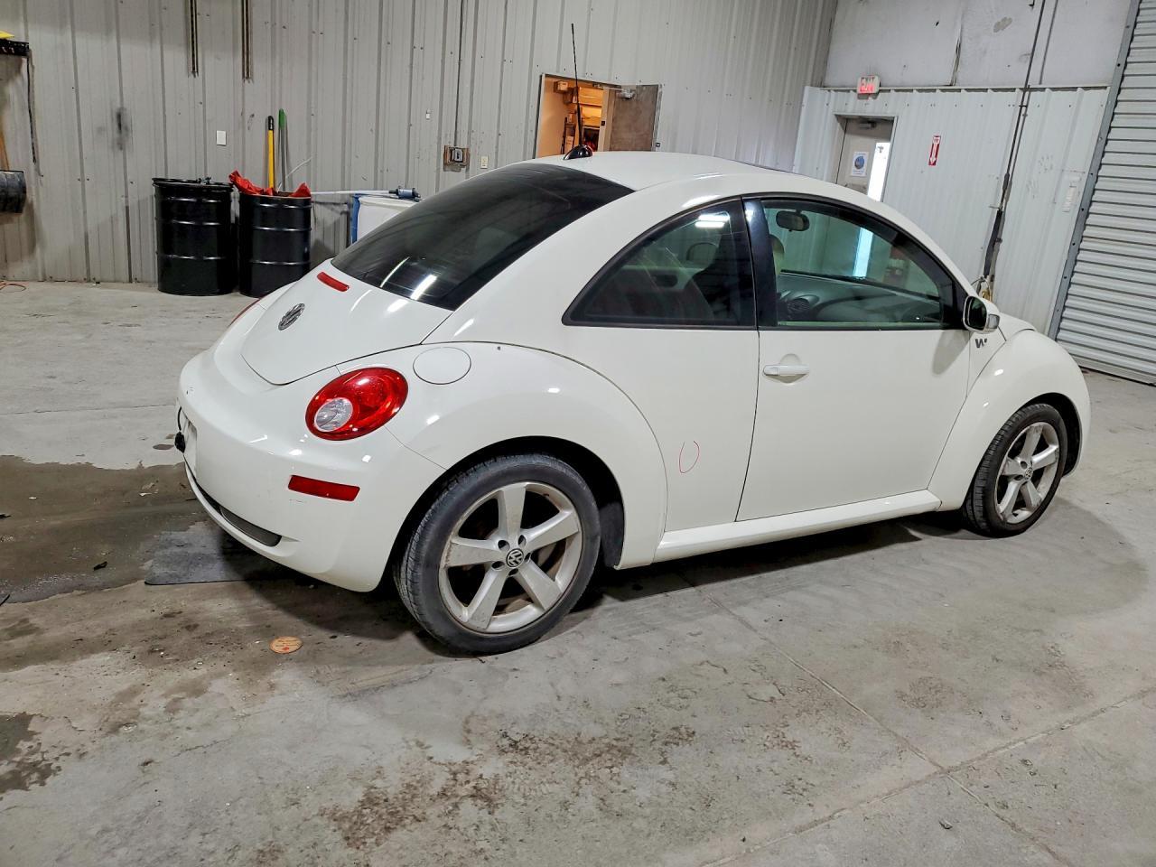 2008 Volkswagen New Beetle Triple White - Фото 3