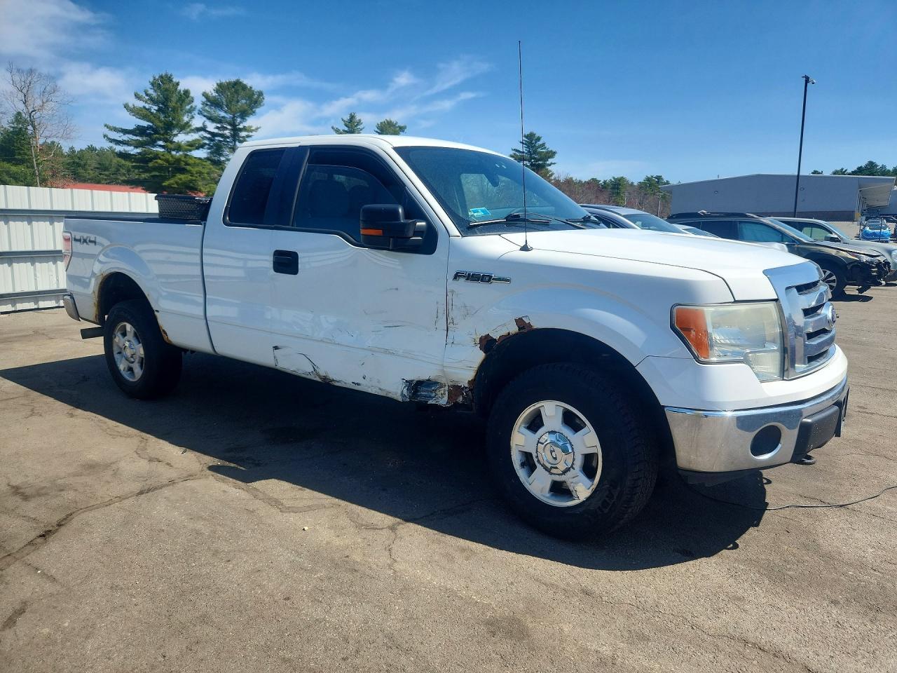 2011 Ford F150 Super Cab - Image 4