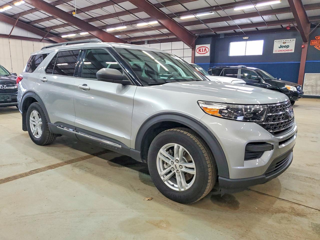 2020 Ford Explorer Xlt - Фото 4