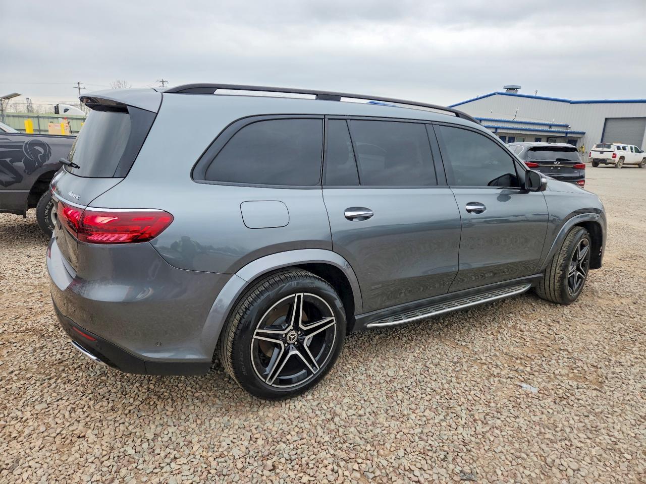 2024 Mercedes-Benz Gls 450 4Matic - Image 3