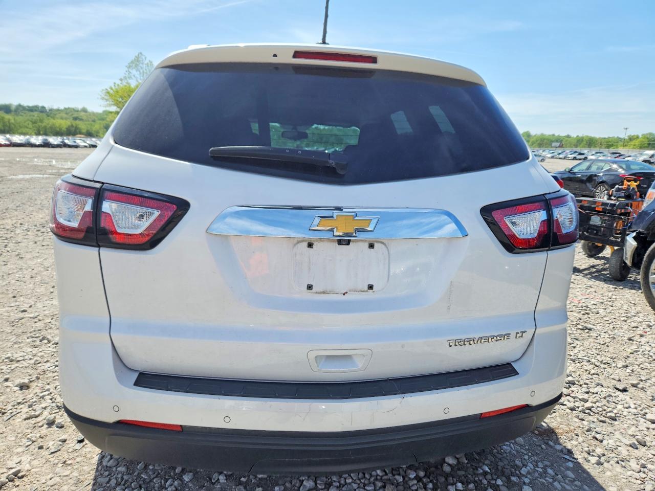 2016 Chevrolet Traverse Lt - Image 6