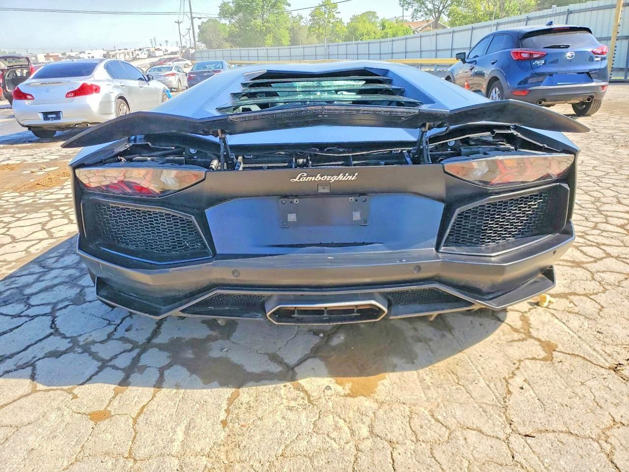2013 Lamborghini Aventador - Фото 6