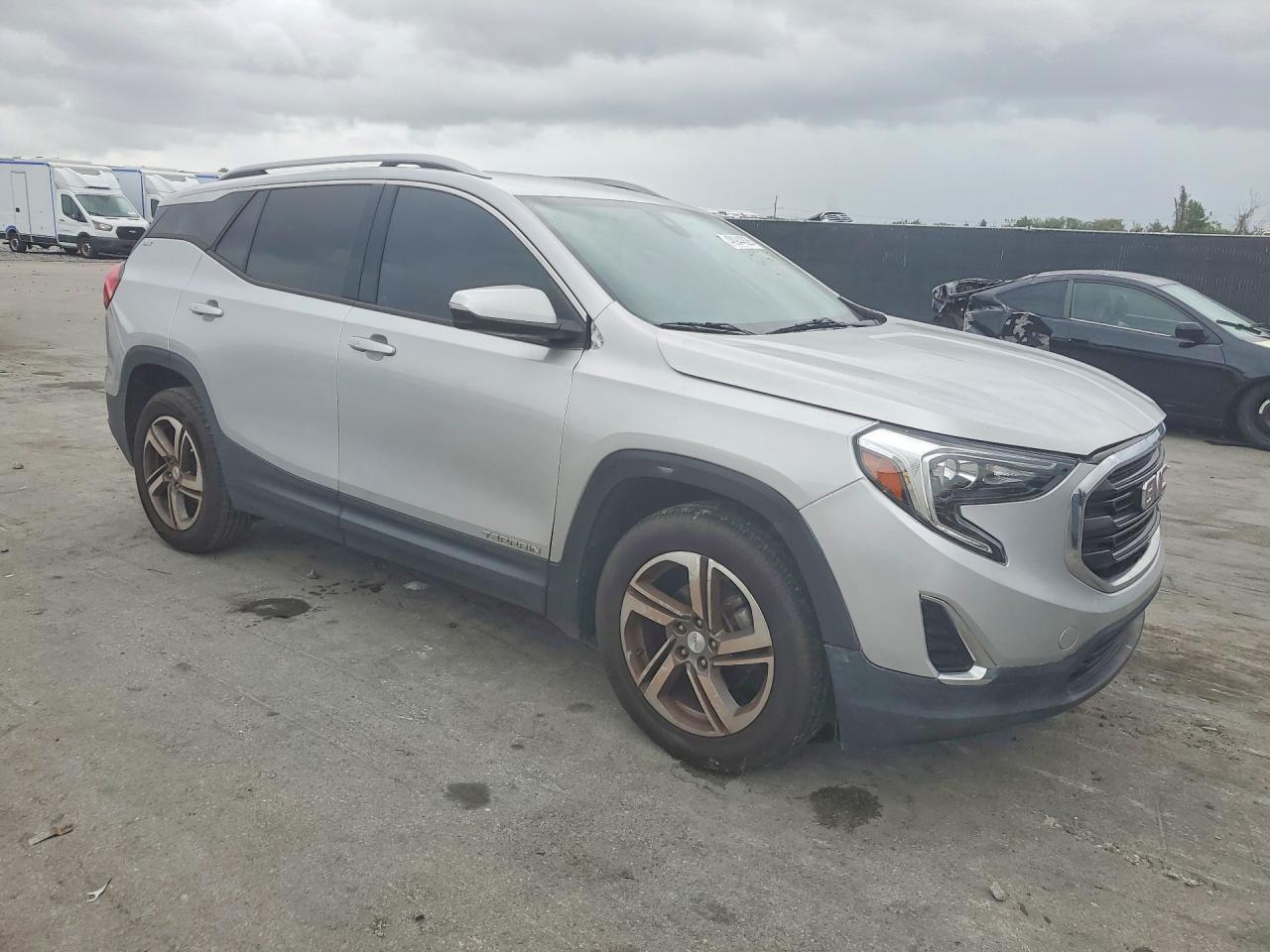 2019 GMC Terrain Slt - Image 4