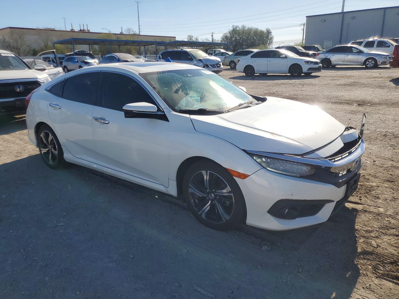2017 Honda Civic Touring - Фото 4