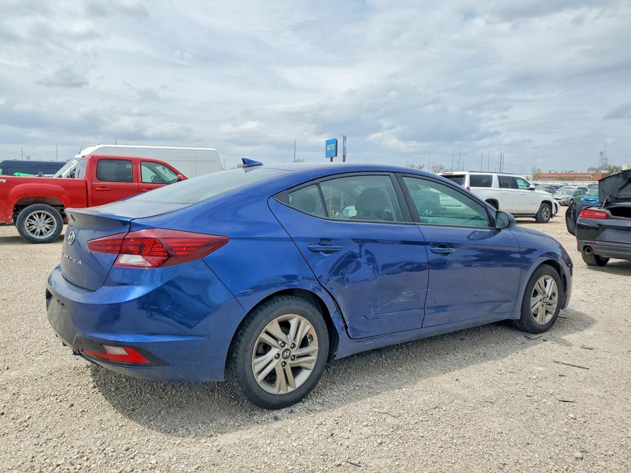 2019 Hyundai Elantra Sel - Фото 3
