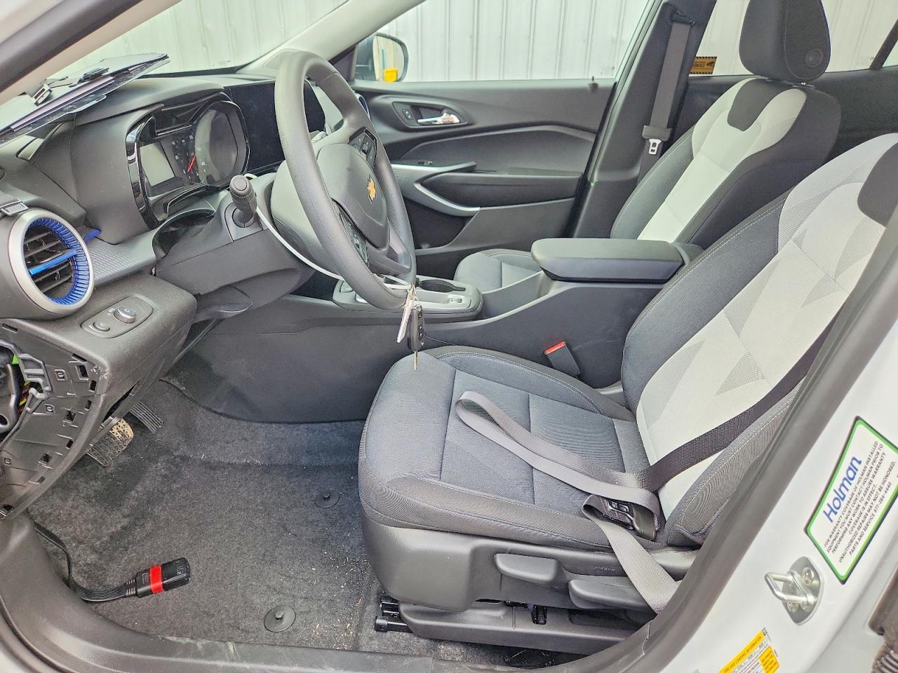 2025 Chevy Trax Ls * Run & Drive - Pri Fleet * - Фото 7