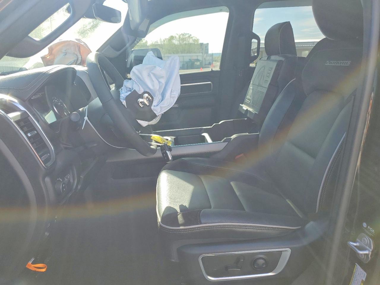2025 Ram 1500 Laramie - Фото 7