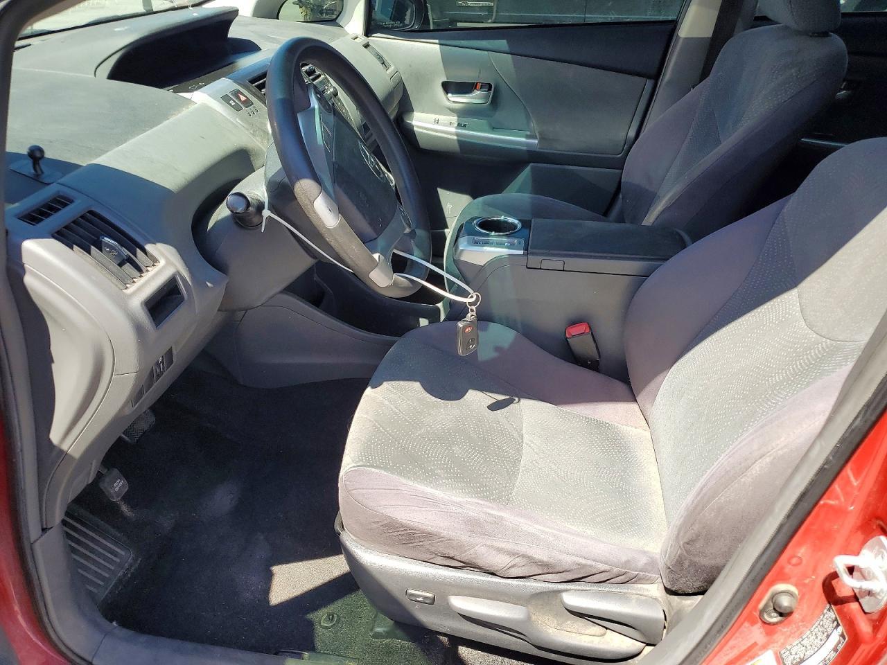 2012 Toyota Prius V Three - Фото 7