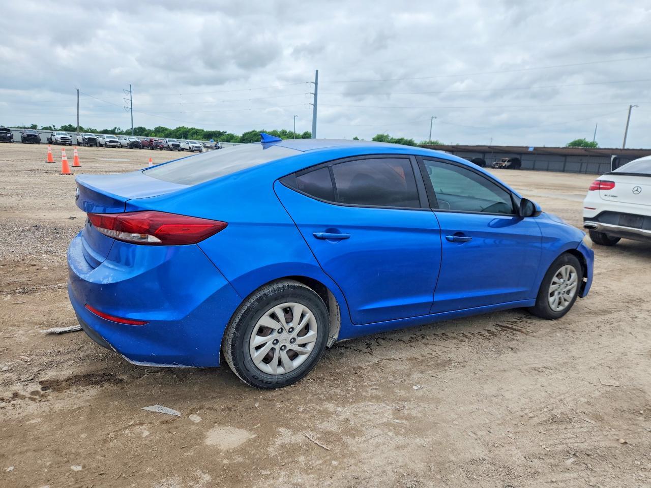2017 Hyundai Elantra Se - Фото 3