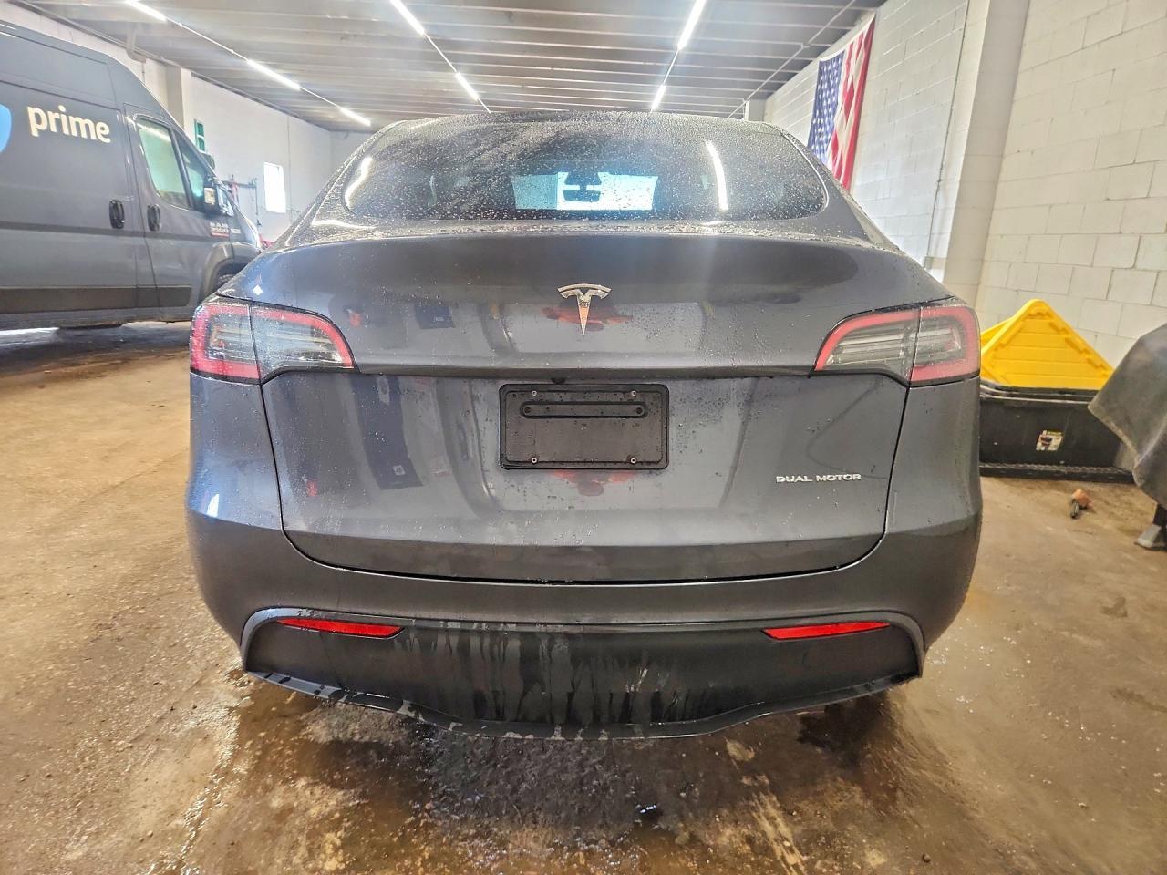 2023 Tesla Model Y - Фото 6