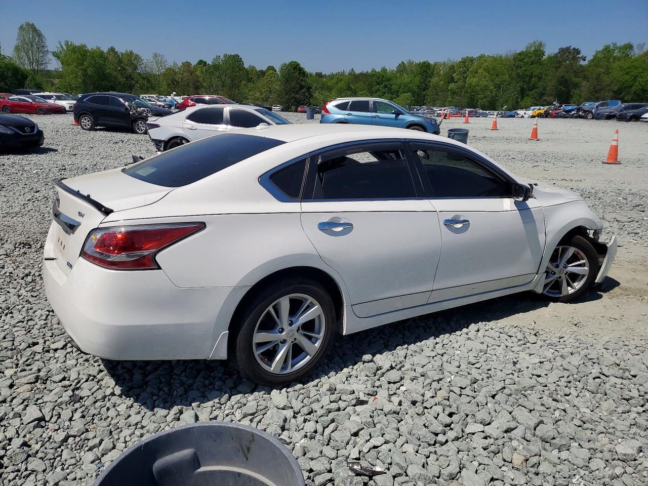 2014 Nissan Altima - Image 3