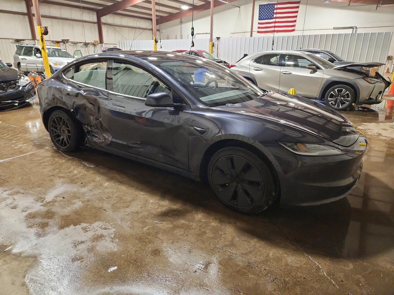 2025 Tesla Model 3 - Image 4