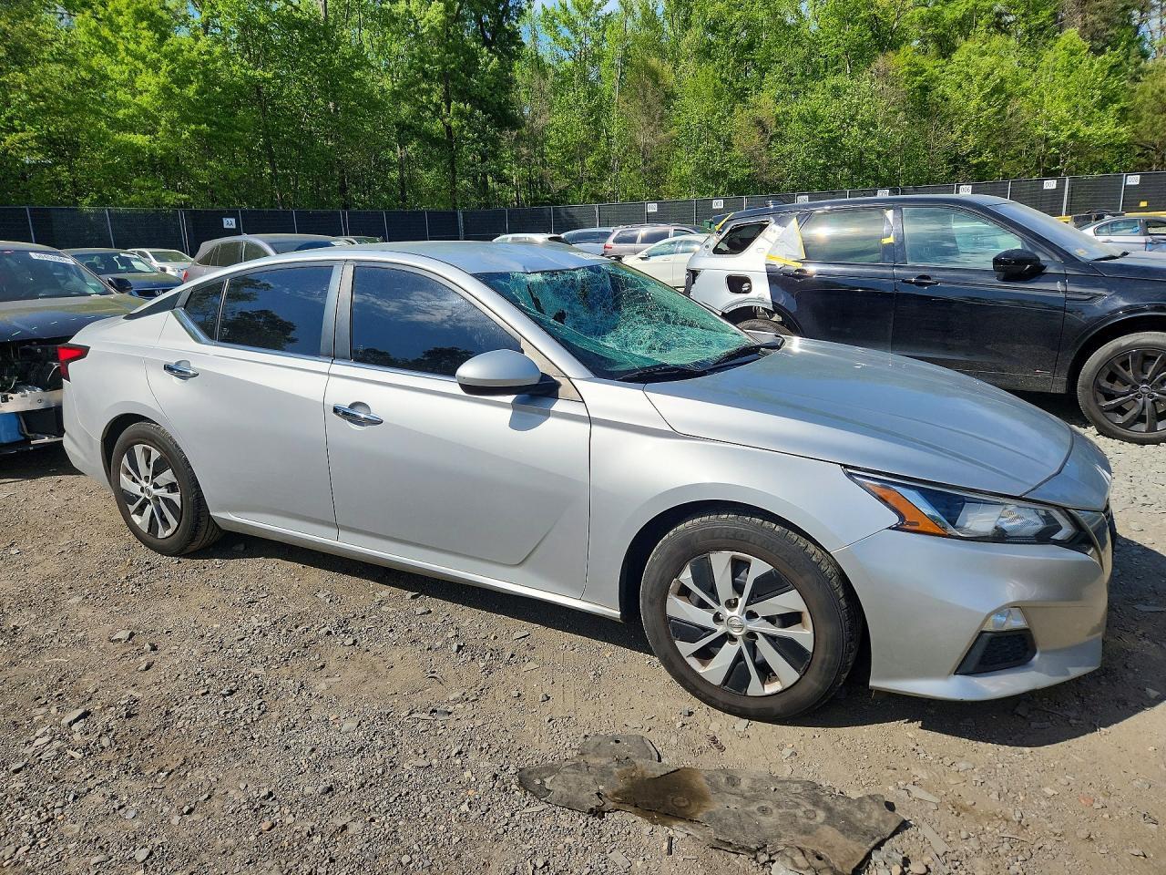2020 Nissan Altima S - Image 4
